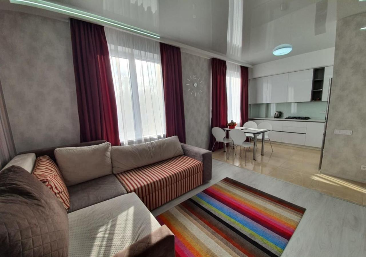 Lux New Apartment 2019 Харьков Экстерьер фото